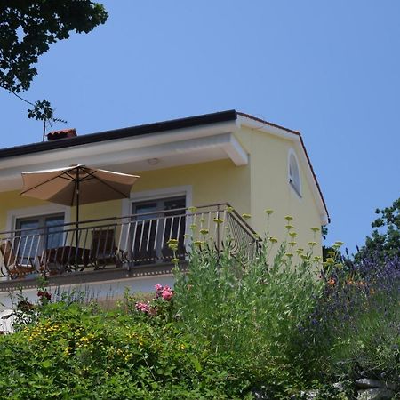 Apartments Sandra Brseč Extérieur photo