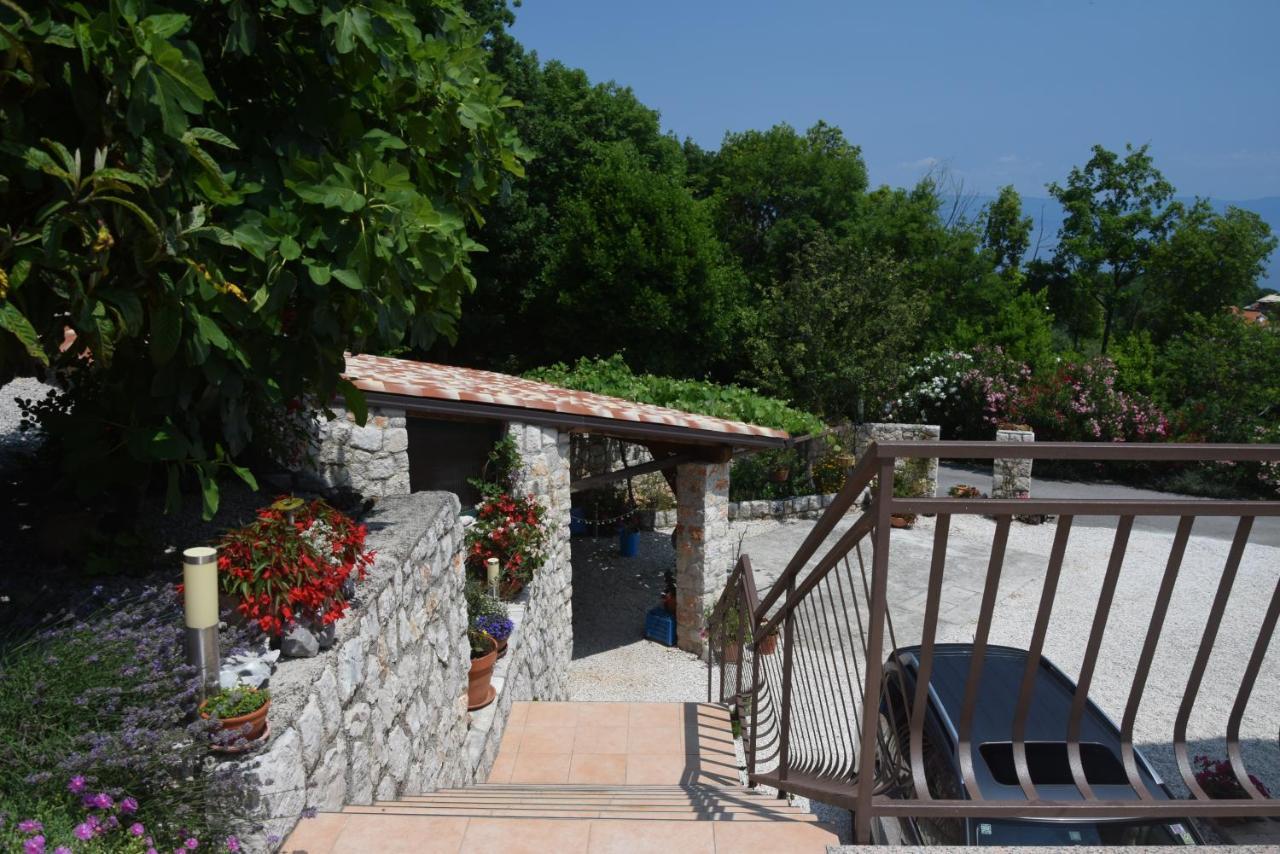 Apartments Sandra Brseč Extérieur photo