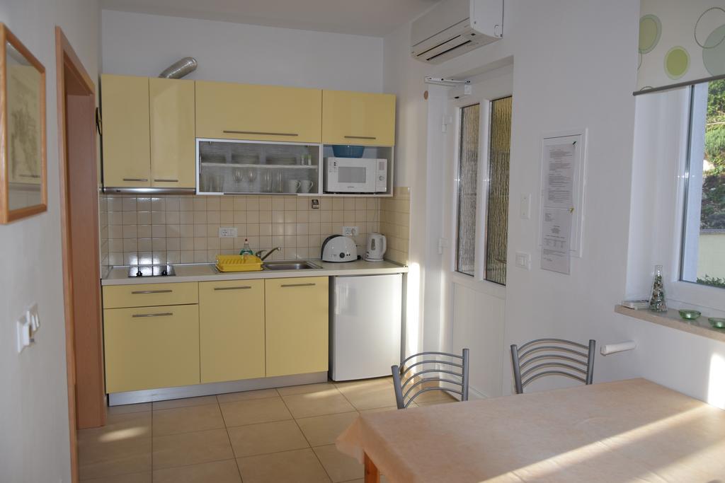Apartments Sandra Brseč Extérieur photo
