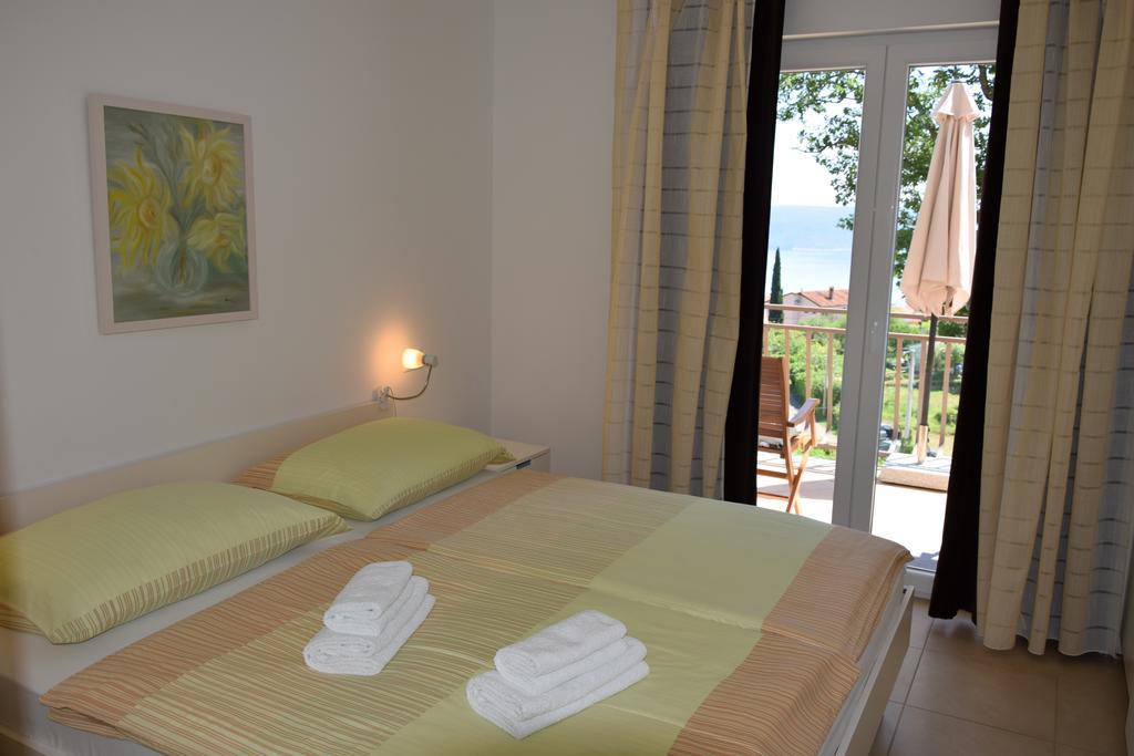 Apartments Sandra Brseč Extérieur photo